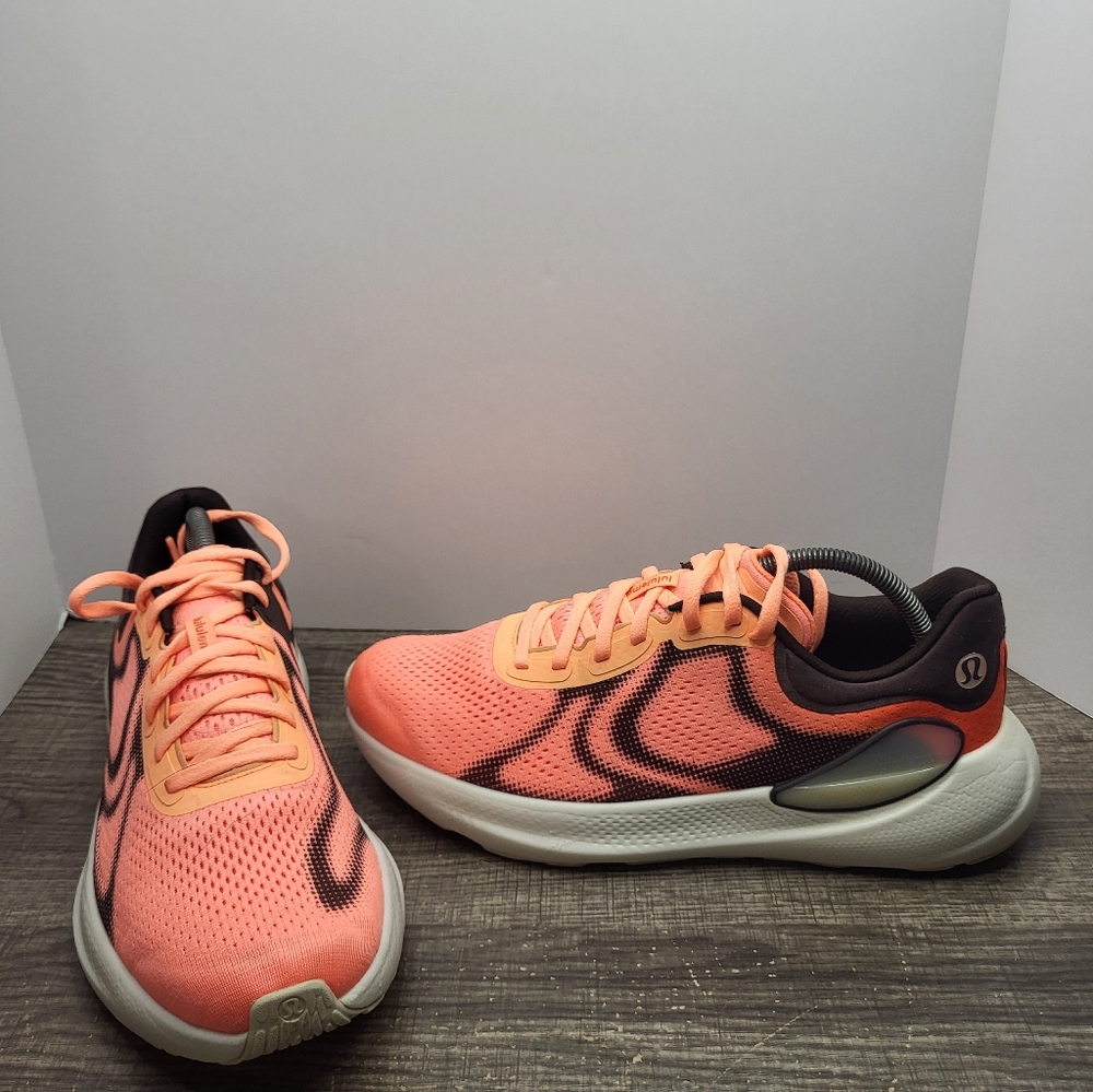 Lululemon Women's Beyondfeel Running Shoe Size 11 Juicy Orange  Sample
